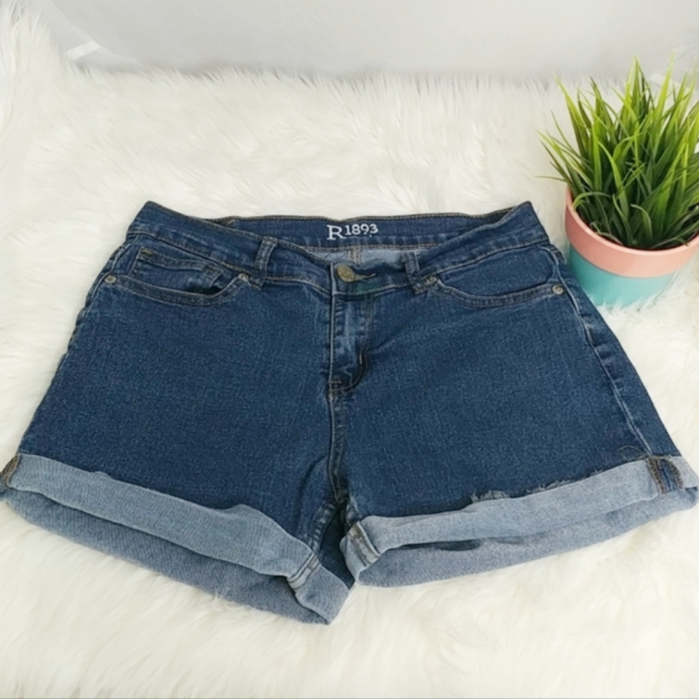 R1893 Jean Shorts Size 10  Cuffed High-Rise